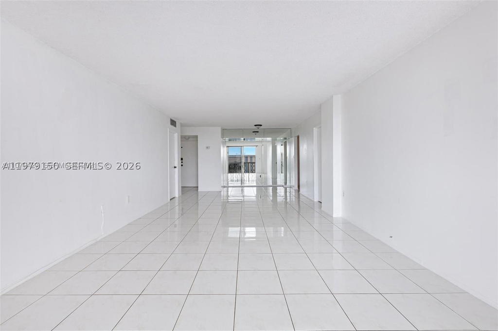 Real estate property located at 13155 Ixora Ct #406, Miami-dade, Keystone Harbor Club Cond, North Miami, FL