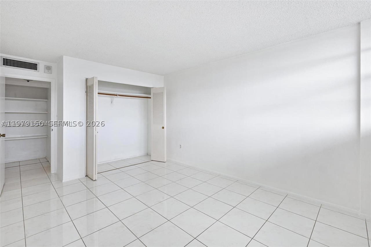 Real estate property located at 13155 Ixora Ct #406, Miami-dade, Keystone Harbor Club Cond, North Miami, FL