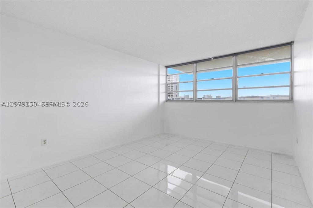 Real estate property located at 13155 Ixora Ct #406, Miami-dade, Keystone Harbor Club Cond, North Miami, FL