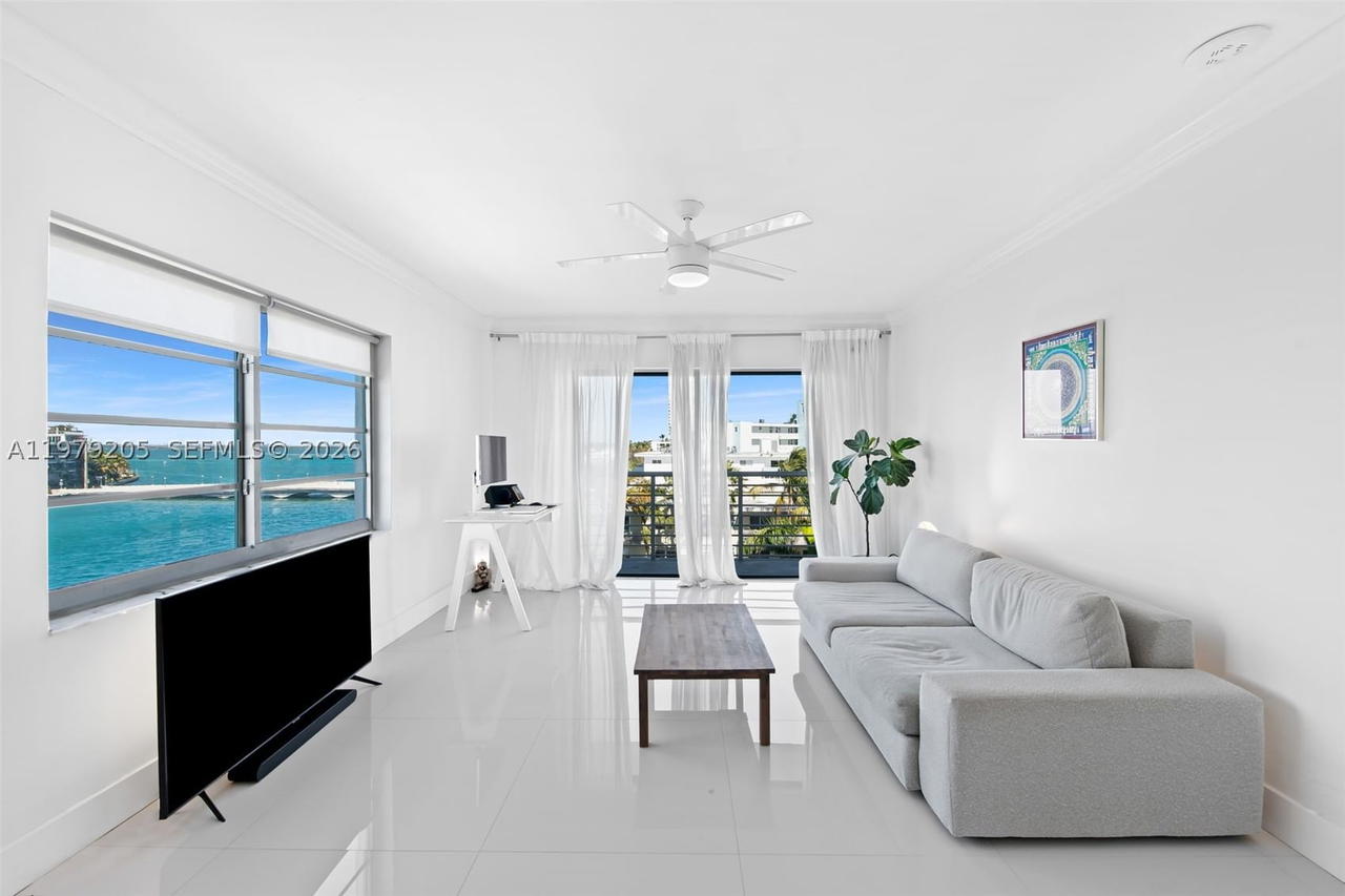 Real estate property located at 1450 Lincoln Rd #601, Miami-dade, Lincoln Bay Towers Condo, Miami Beach, FL