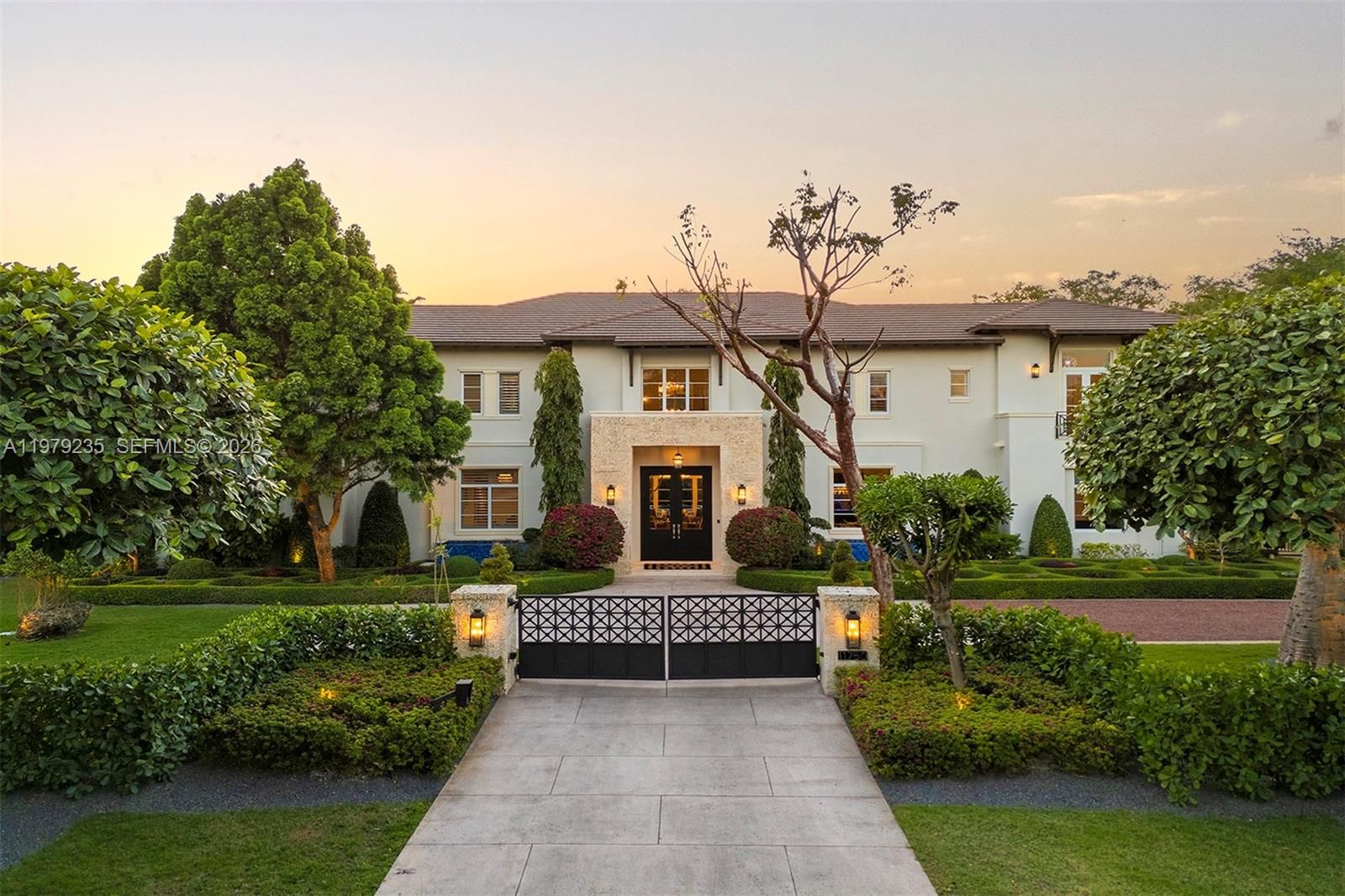 Real estate property located at 11750 68th Ct, Miami-dade, Oakridge Estates Sec 2, Pinecrest, FL