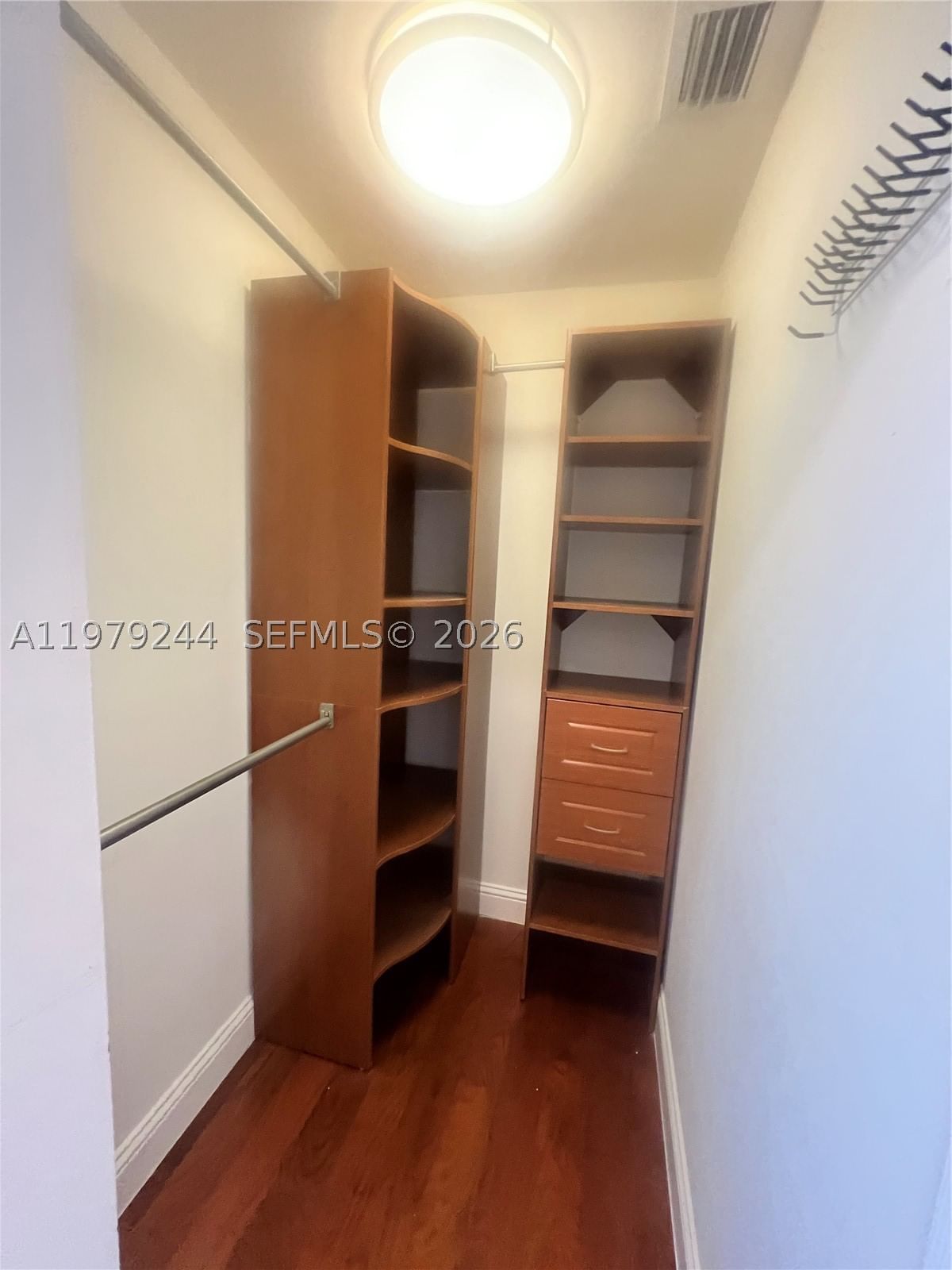 Real estate property located at 803 Vista Meadows Dr, Broward, Sector 3 - Parcels H I J, Weston, FL