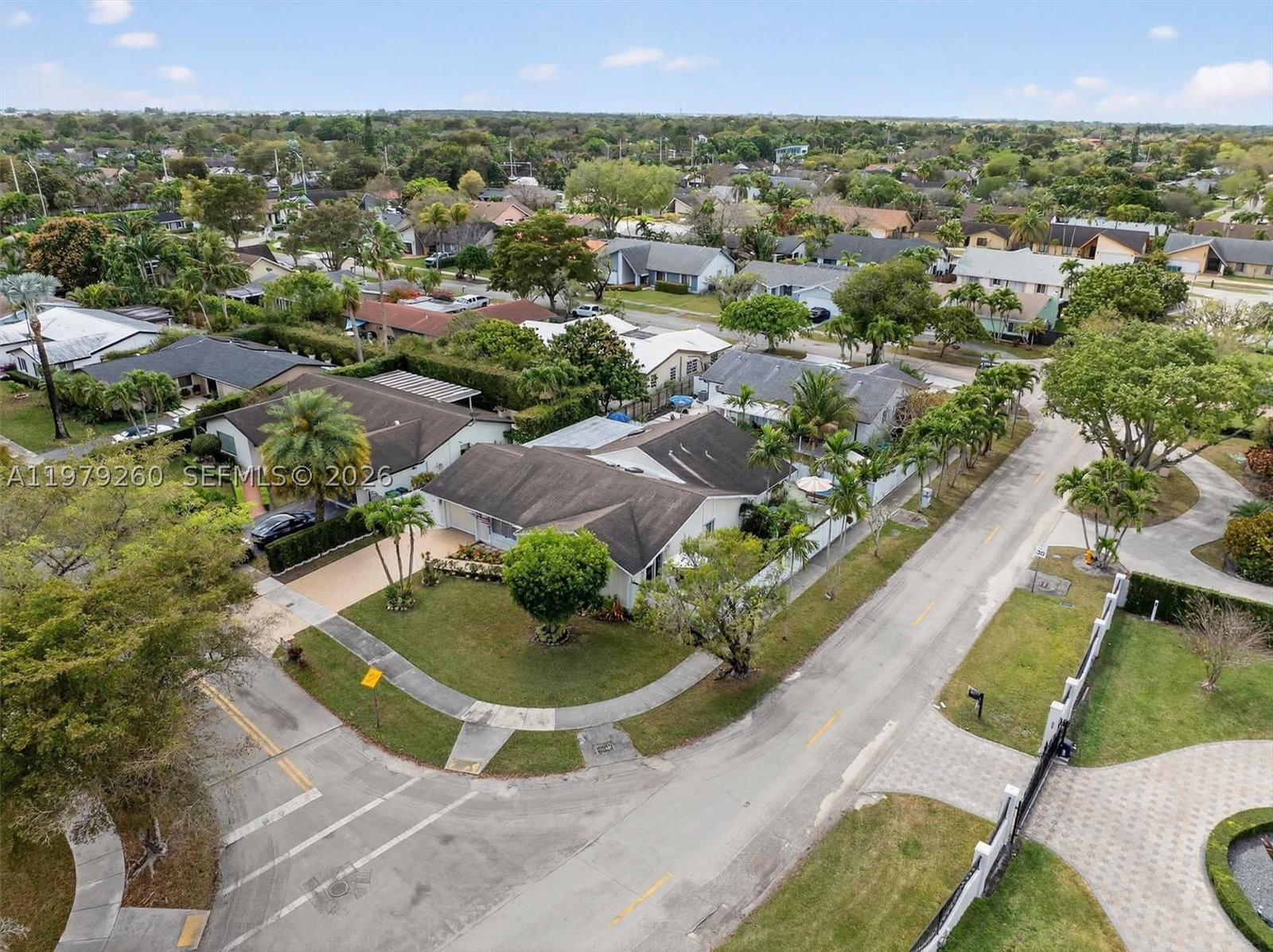 Real estate property located at 10230 130th Ave, Miami-dade, First Addn To Calusa Club, Miami, FL