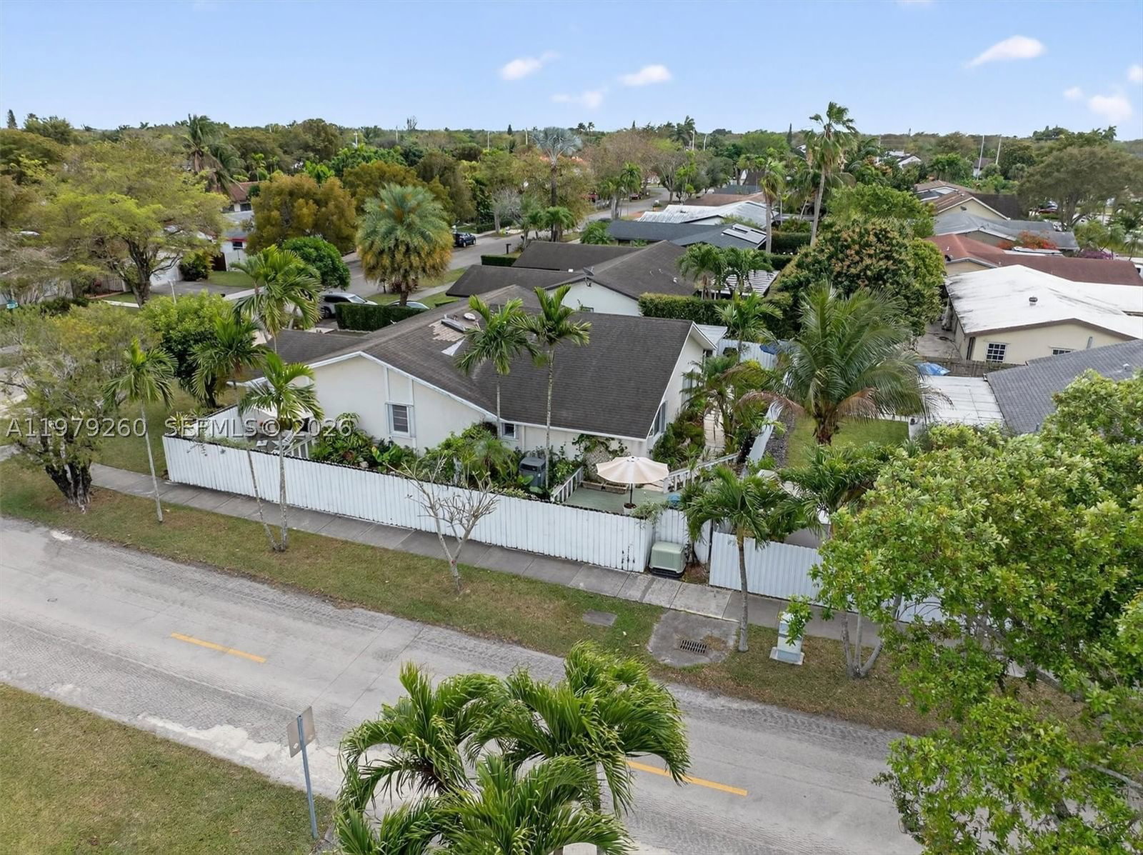 Real estate property located at 10230 130th Ave, Miami-dade, First Addn To Calusa Club, Miami, FL
