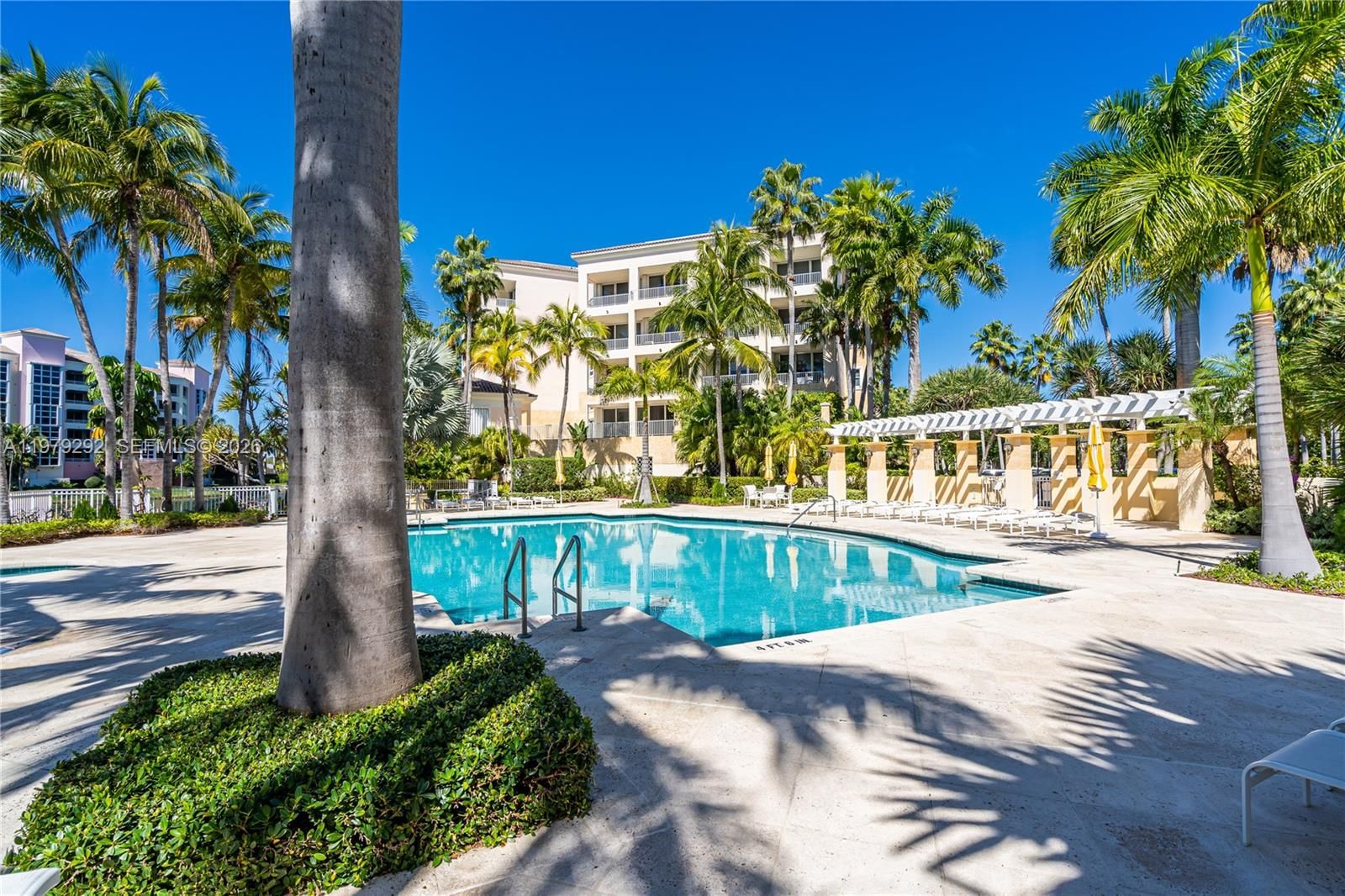 Real estate property located at 701 Crandon Blvd #302, Miami-dade, Resort Villa One Condo, Key Biscayne, FL