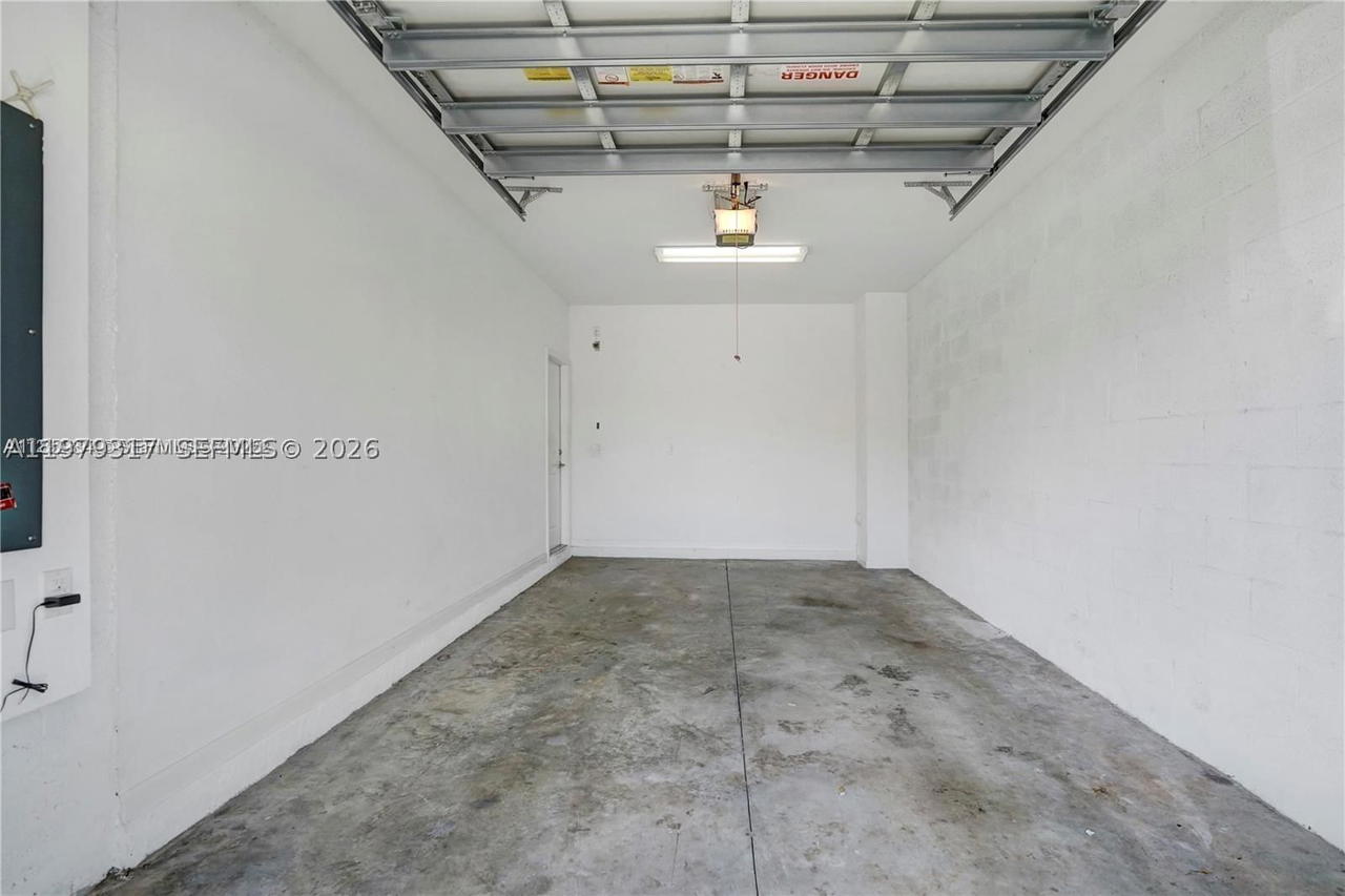 Real estate property located at 1121 41st Ln, Broward, Cricket Club, Lauderhill, FL
