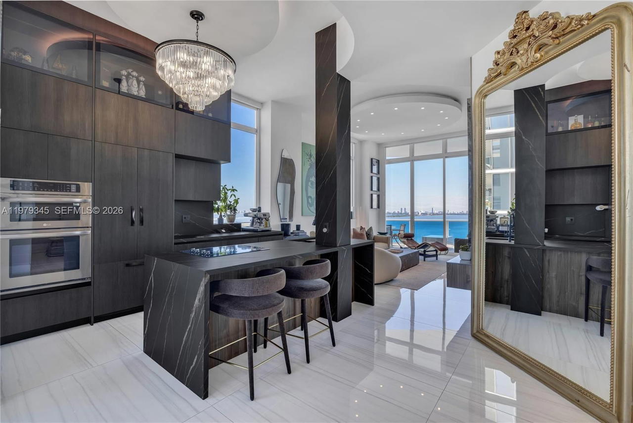 Real estate property located at 725 22nd St PH2F, Miami-dade, New Wave Condo, Miami, FL