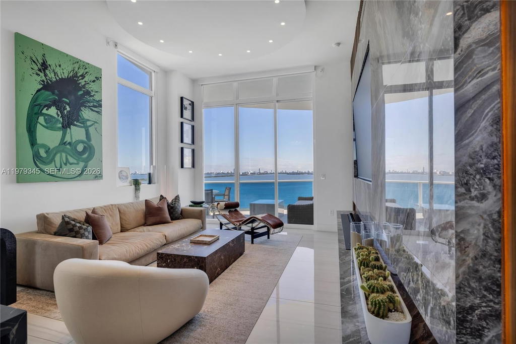 Real estate property located at 725 22nd St PH2F, Miami-dade, New Wave Condo, Miami, FL