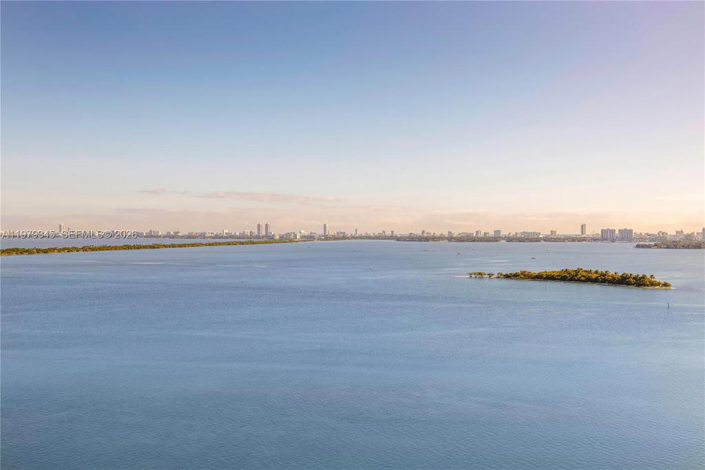 Real estate property located at 725 22nd St PH2F, Miami-dade, New Wave Condo, Miami, FL
