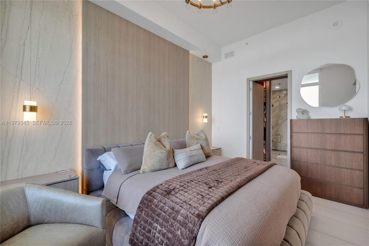Real estate property located at 725 22nd St PH2F, Miami-dade, New Wave Condo, Miami, FL