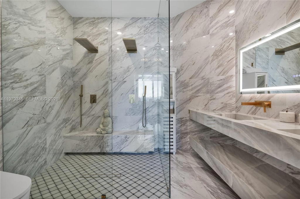 Real estate property located at 725 22nd St PH2F, Miami-dade, New Wave Condo, Miami, FL