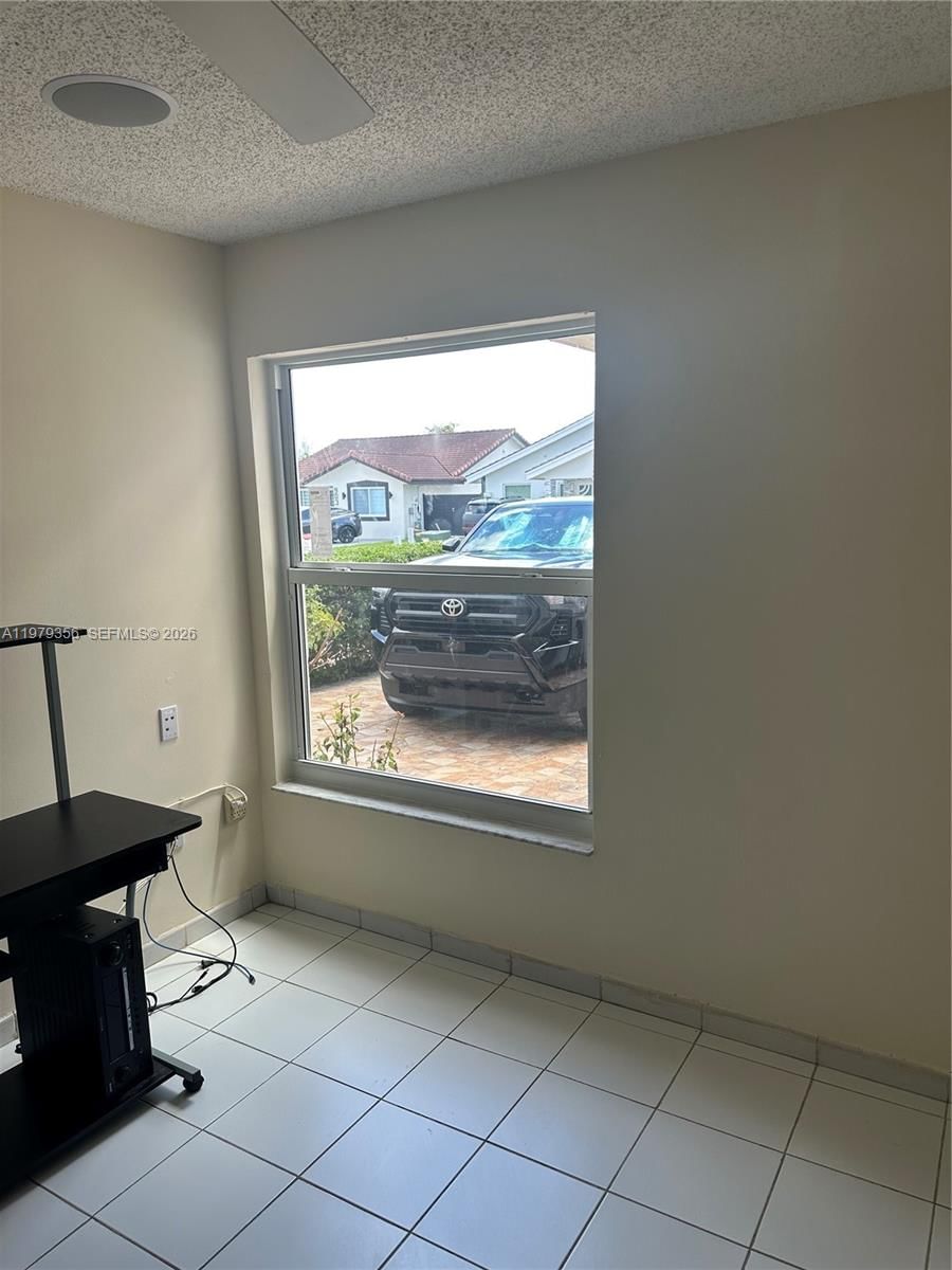 Real estate property located at 910 140th Ave, Miami-dade, West Farms Sub Sec I, Miami, FL