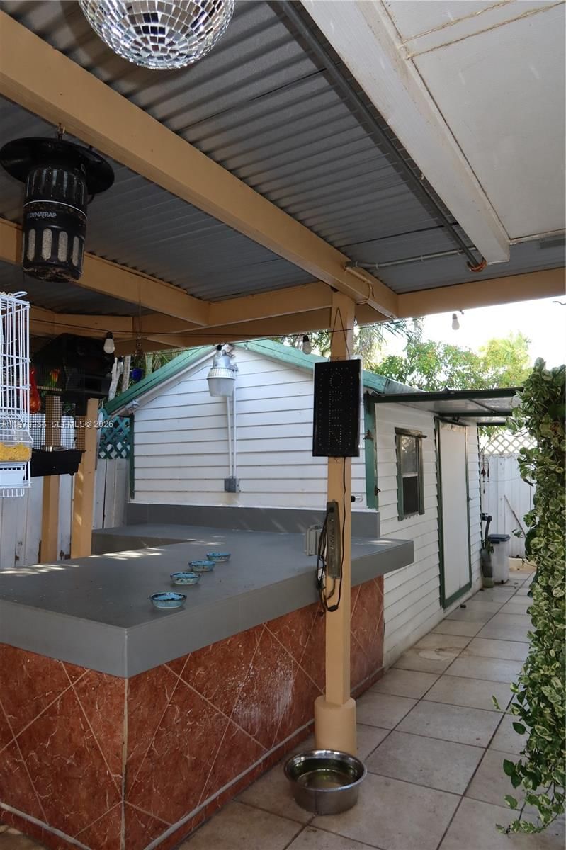 Real estate property located at 910 140th Ave, Miami-dade, West Farms Sub Sec I, Miami, FL