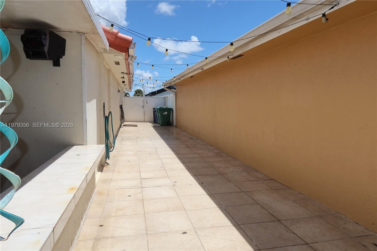 Real estate property located at 910 140th Ave, Miami-dade, West Farms Sub Sec I, Miami, FL