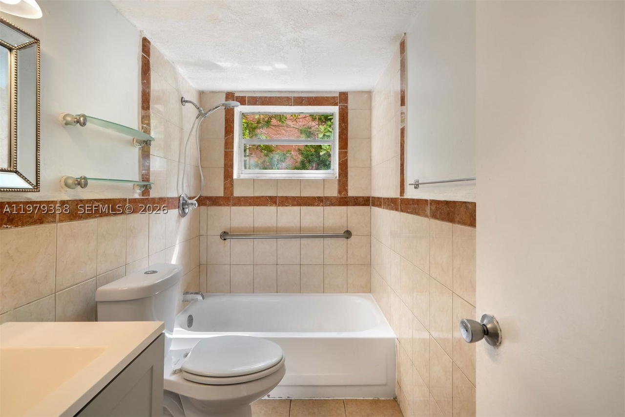 Real estate property located at 915 Jefferson Ave #2C, Miami-dade, 915 Bldg Inc Condo, Miami Beach, FL