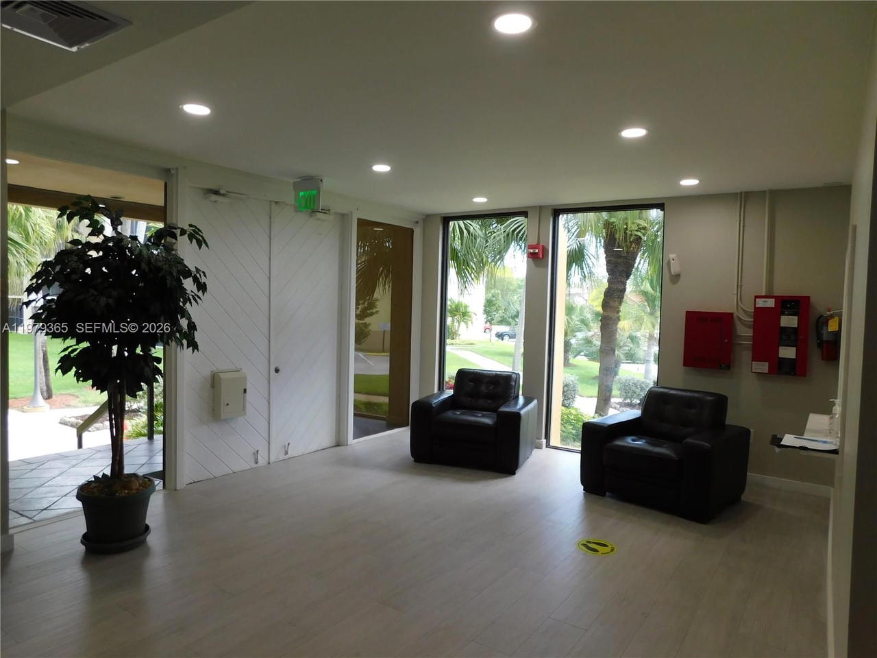 Real estate property located at 8015 107th Ave #313, Miami-dade, The Horizons Condo #4, Miami, FL