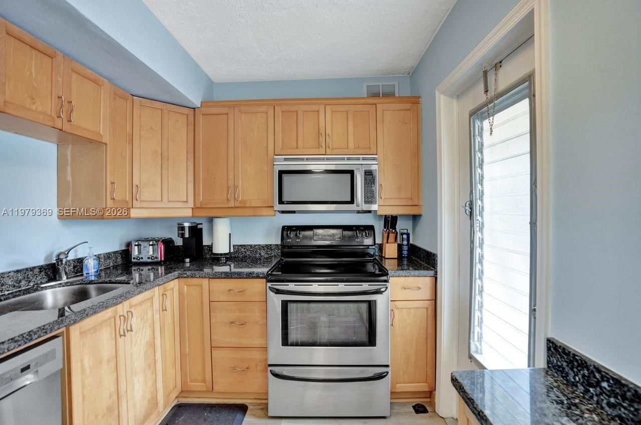 Real estate property located at 2651 Course Dr #203, Broward, No 14 Palm-aire Country C, Pompano Beach, FL