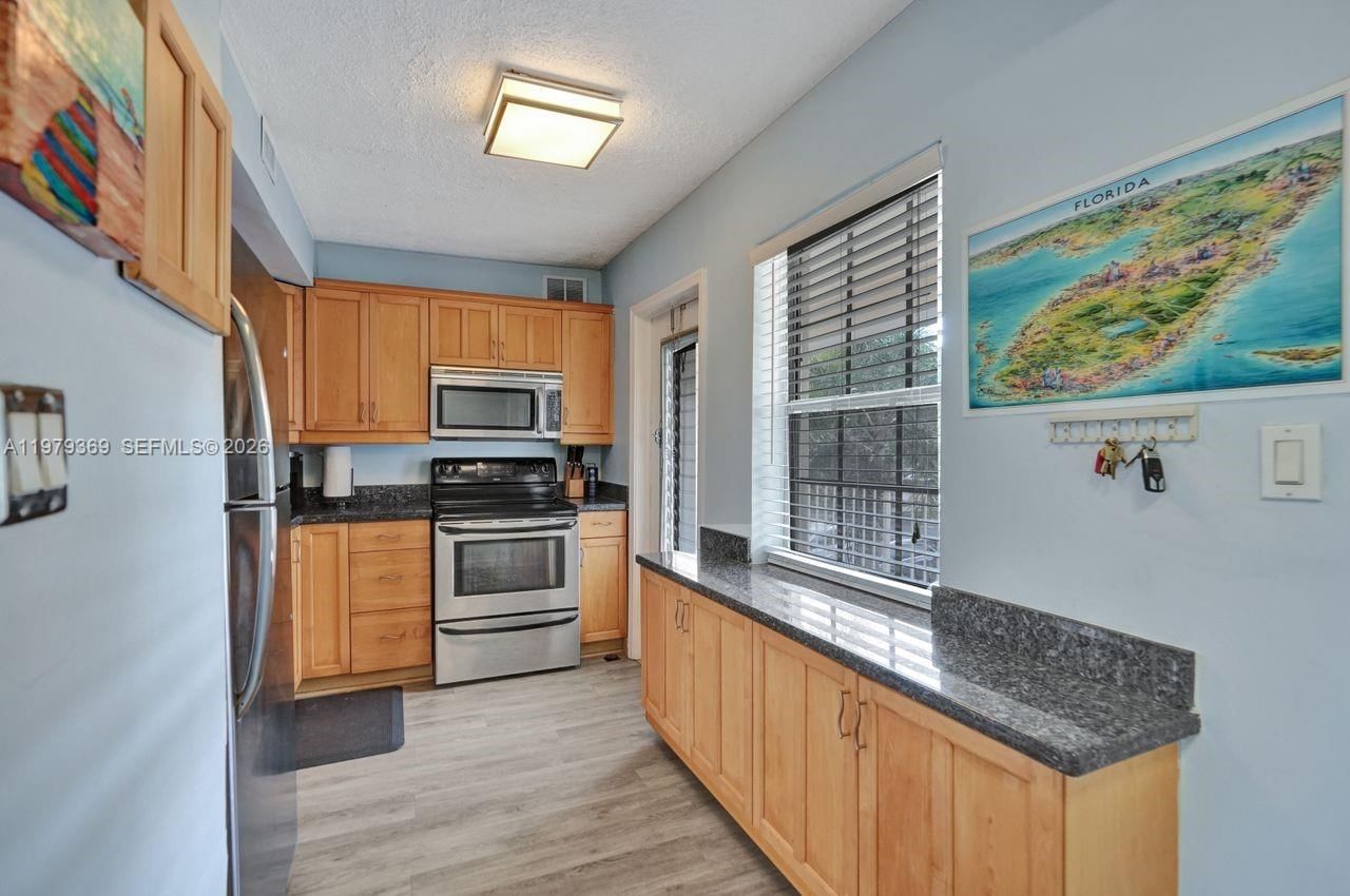 Real estate property located at 2651 Course Dr #203, Broward, No 14 Palm-aire Country C, Pompano Beach, FL