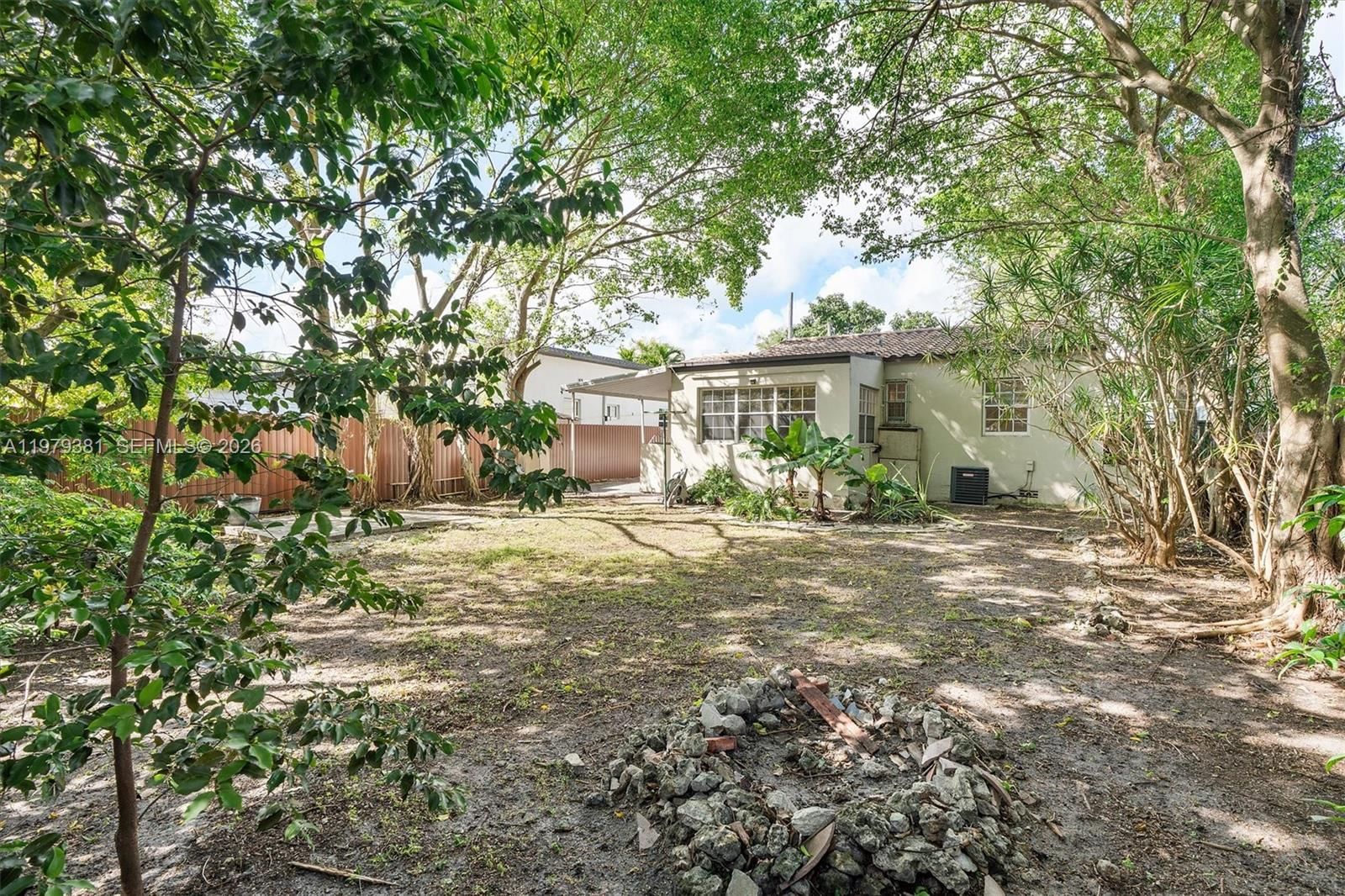 Real estate property located at 2508 19th Ter, Miami-dade, Grapeland Park, Miami, FL