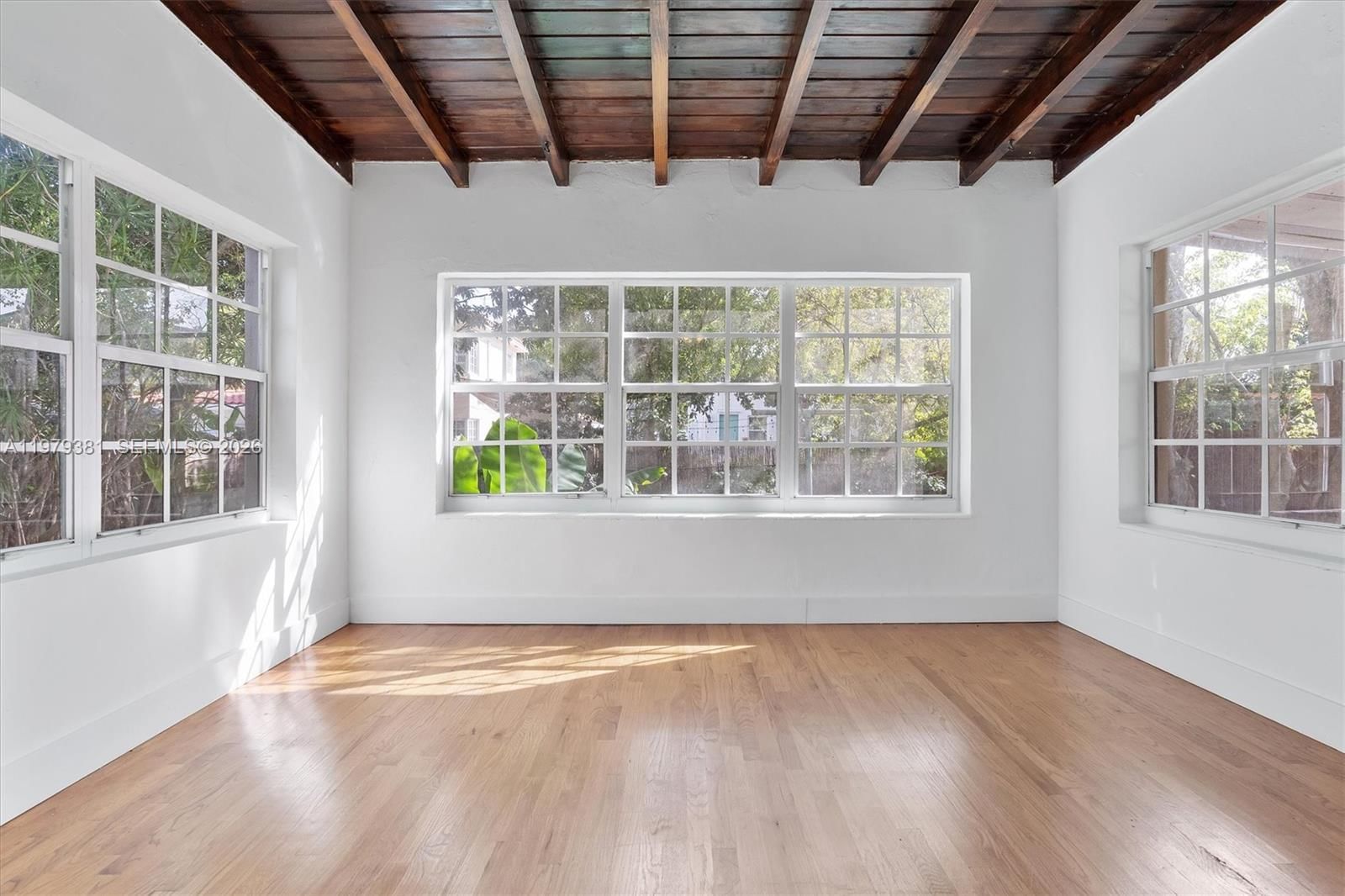 Real estate property located at 2508 19th Ter, Miami-dade, Grapeland Park, Miami, FL