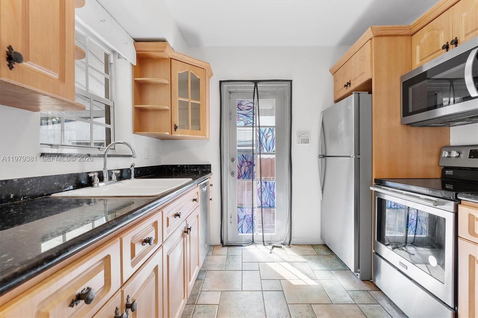 Real estate property located at 2508 19th Ter, Miami-dade, Grapeland Park, Miami, FL