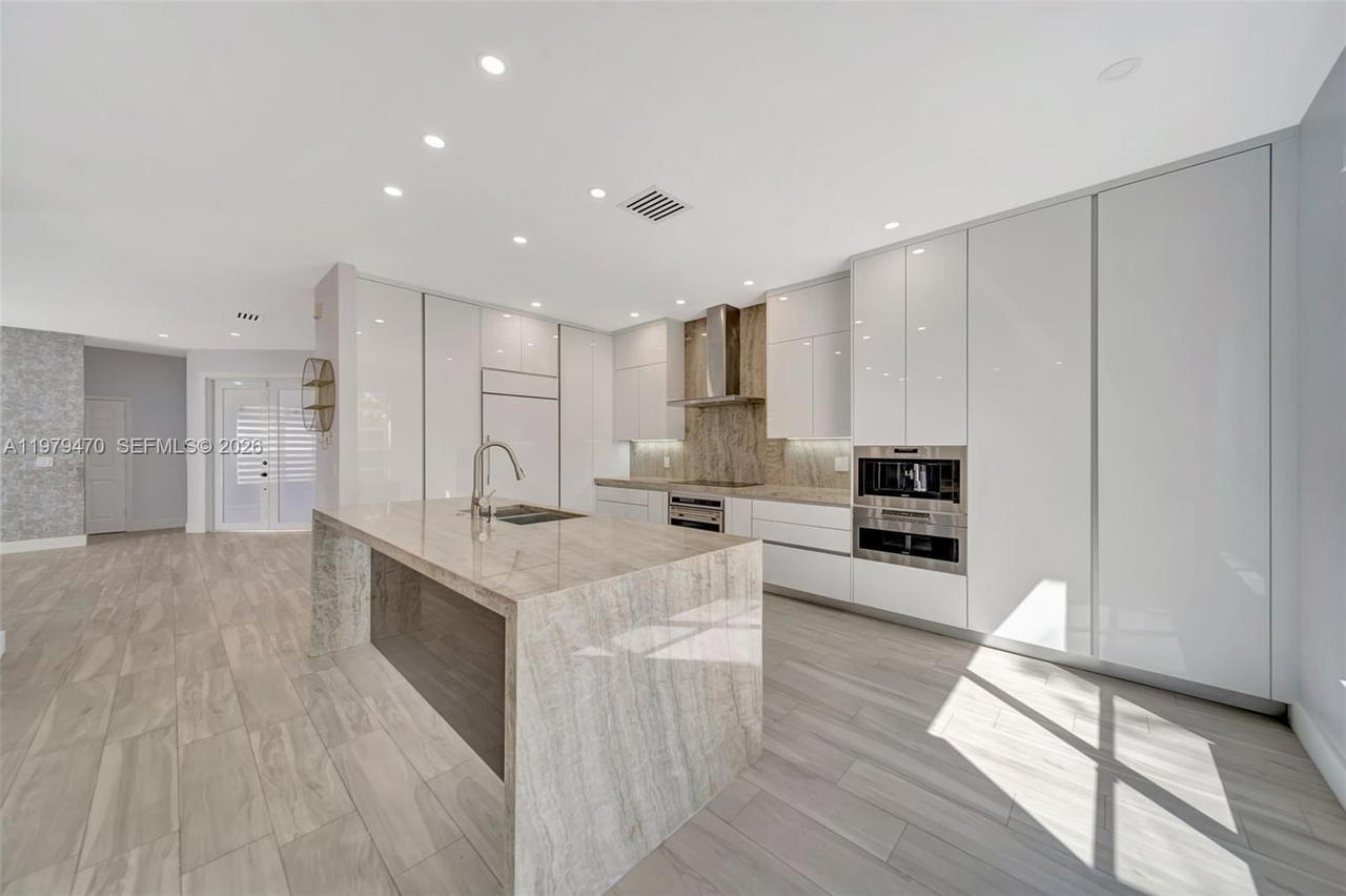 Real estate property located at 16340 26th St, Broward, Silver Shores, Miramar, FL