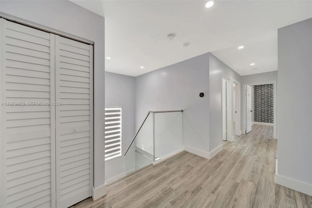 Real estate property located at 16340 26th St, Broward, Silver Shores, Miramar, FL