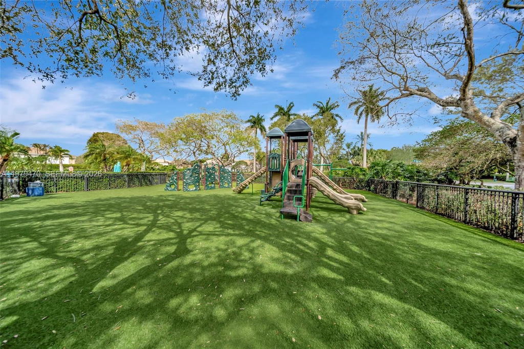 Real estate property located at 16340 26th St, Broward, Silver Shores, Miramar, FL