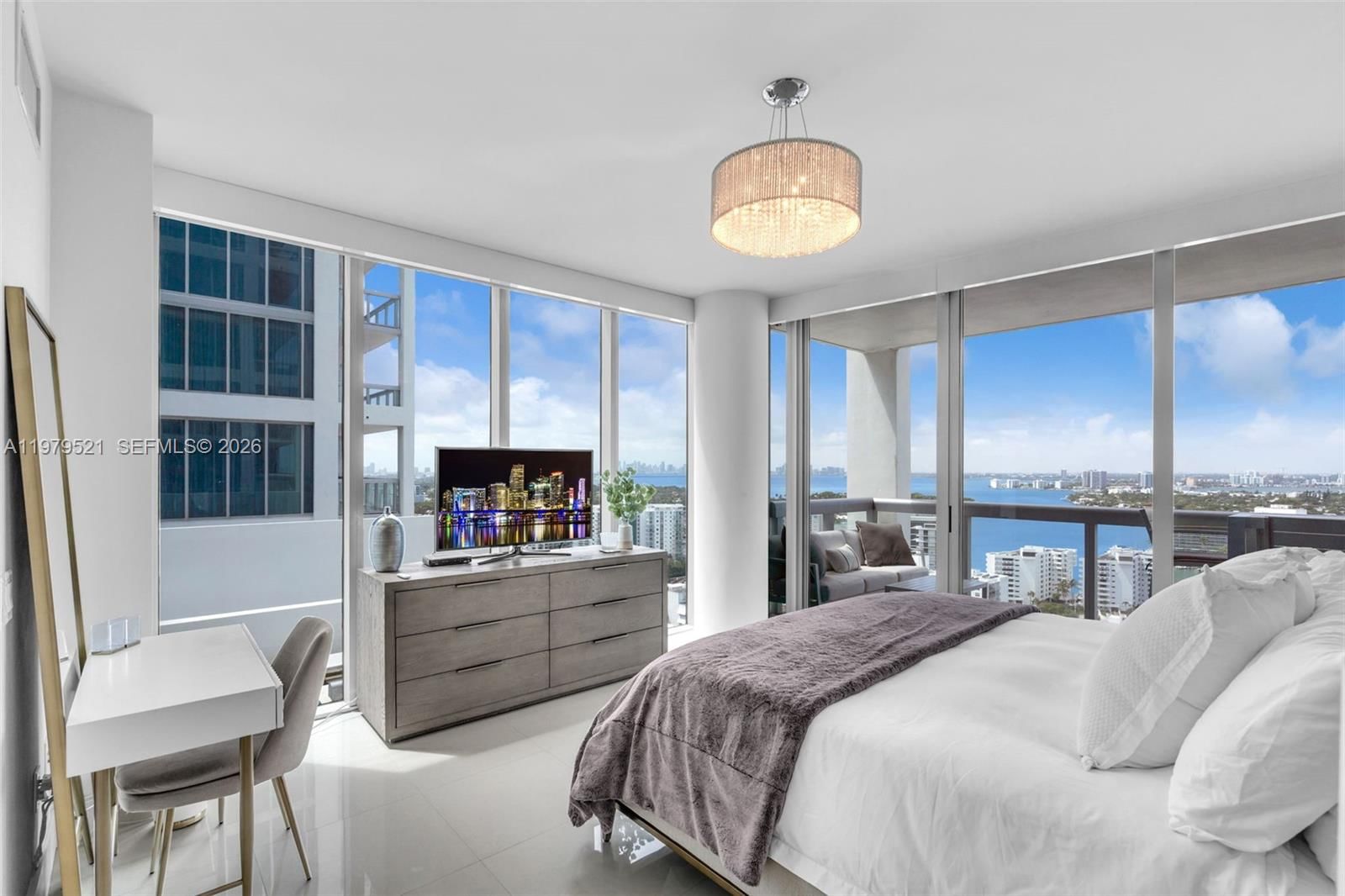 Real estate property located at 6899 Collins Ave #2403, Miami-dade, North Carillon Beach Condo, Miami Beach, FL