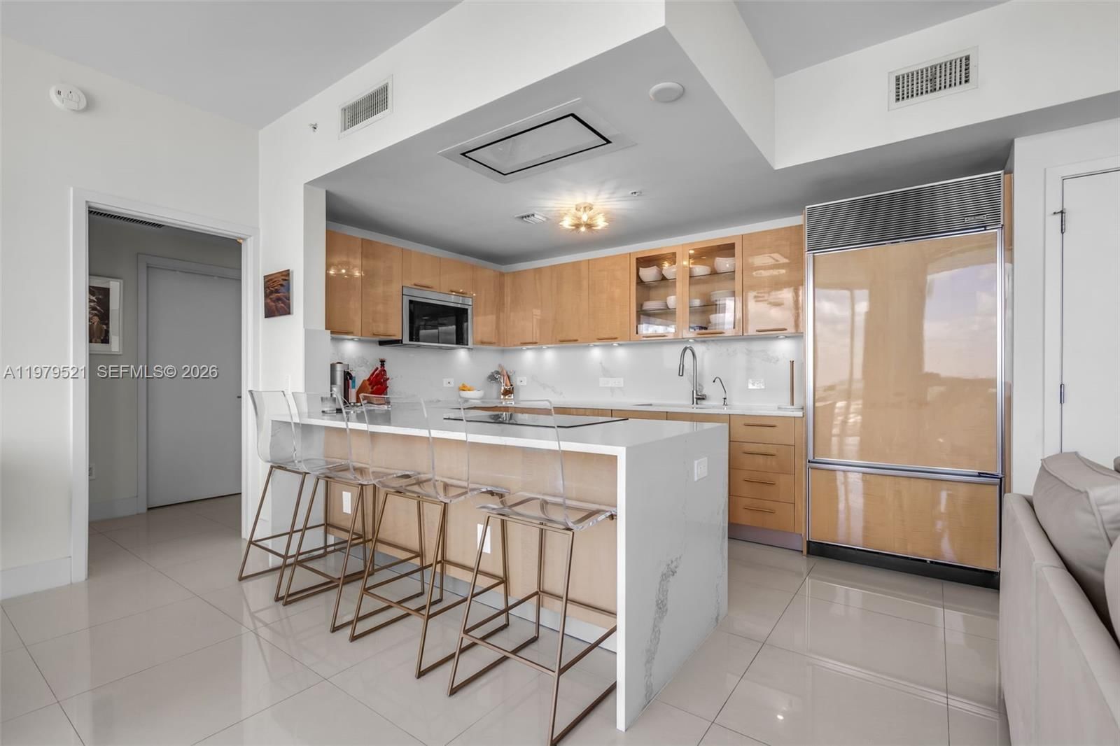 Real estate property located at 6899 Collins Ave #2403, Miami-dade, North Carillon Beach Condo, Miami Beach, FL