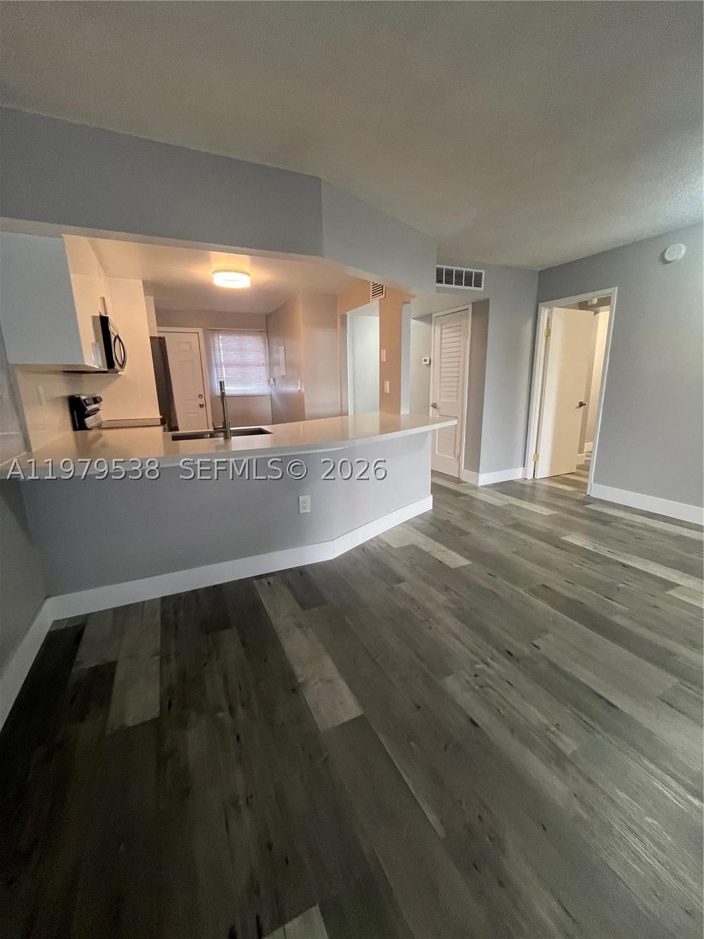 Real estate property located at 1750 191st St #522-3, Miami-dade, Jade Winds Group-daisy Ga, Miami, FL