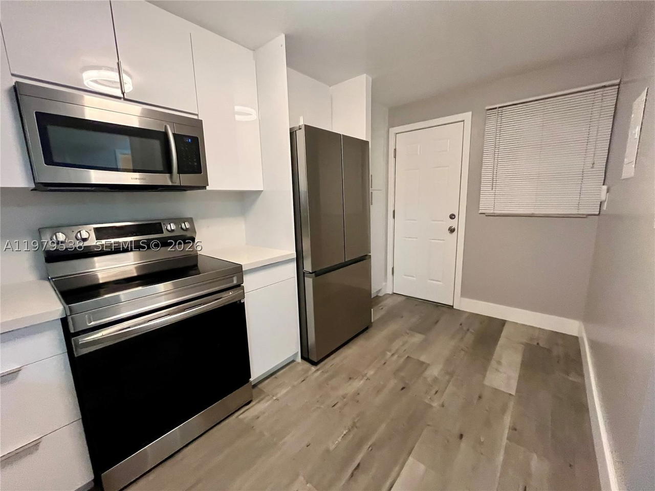 Real estate property located at 1750 191st St #522-3, Miami-dade, Jade Winds Group-daisy Ga, Miami, FL