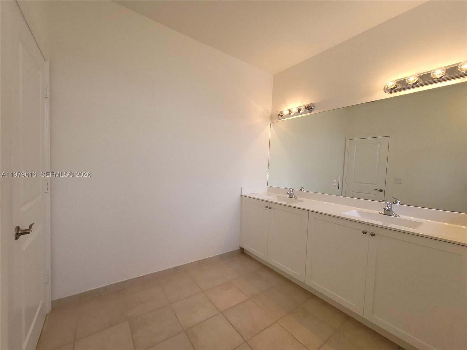 Real estate property located at 25039 114th Ave, Miami-dade, Coco Palm Villas, Homestead, FL