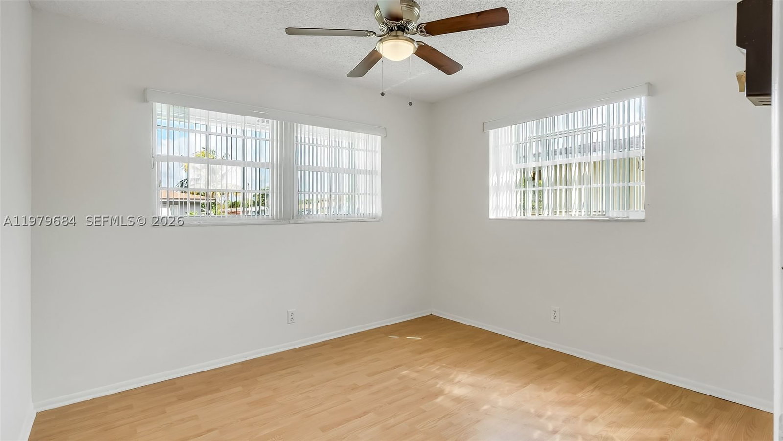 Real estate property located at 5102 53rd St, Broward, Mainlands Of Tamarac Lake, Tamarac, FL