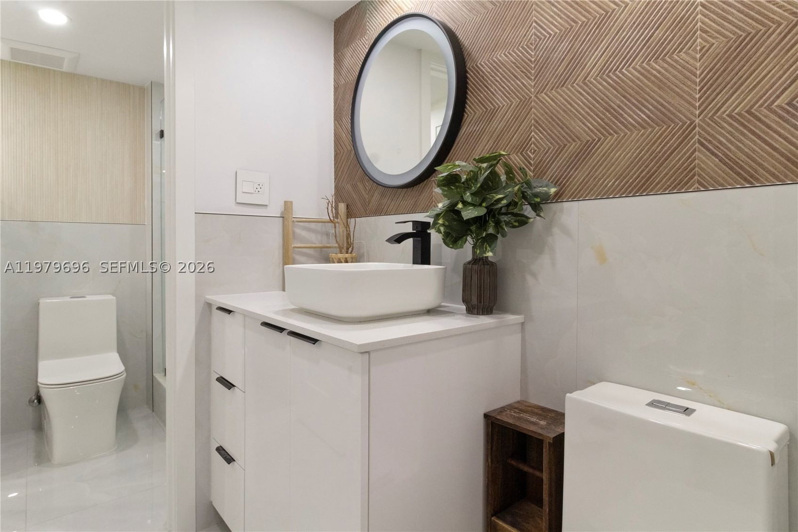 Real estate property located at 5701 Collins Ave #1619, Miami-dade, Arlen Beach Condo, Miami Beach, FL