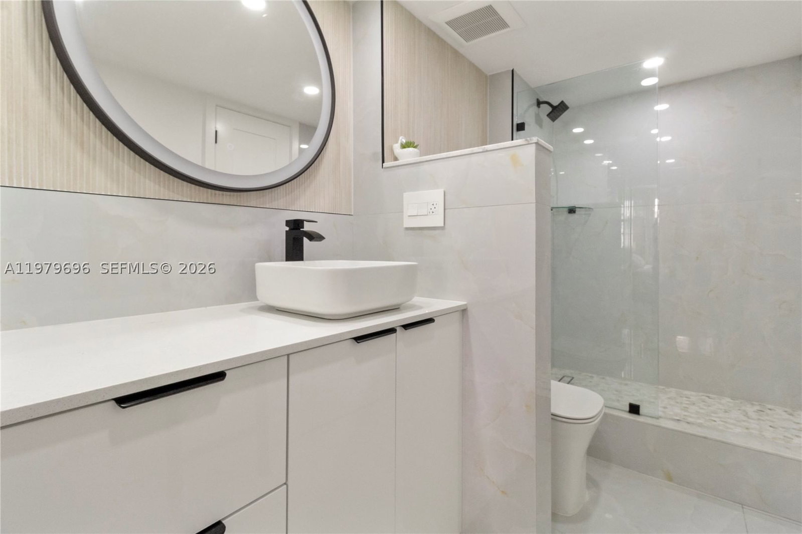 Real estate property located at 5701 Collins Ave #1619, Miami-dade, Arlen Beach Condo, Miami Beach, FL