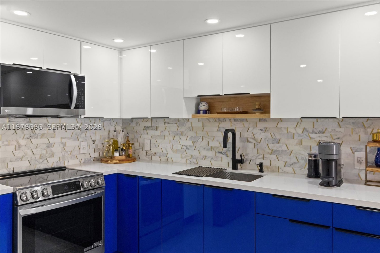 Real estate property located at 5701 Collins Ave #1619, Miami-dade, Arlen Beach Condo, Miami Beach, FL
