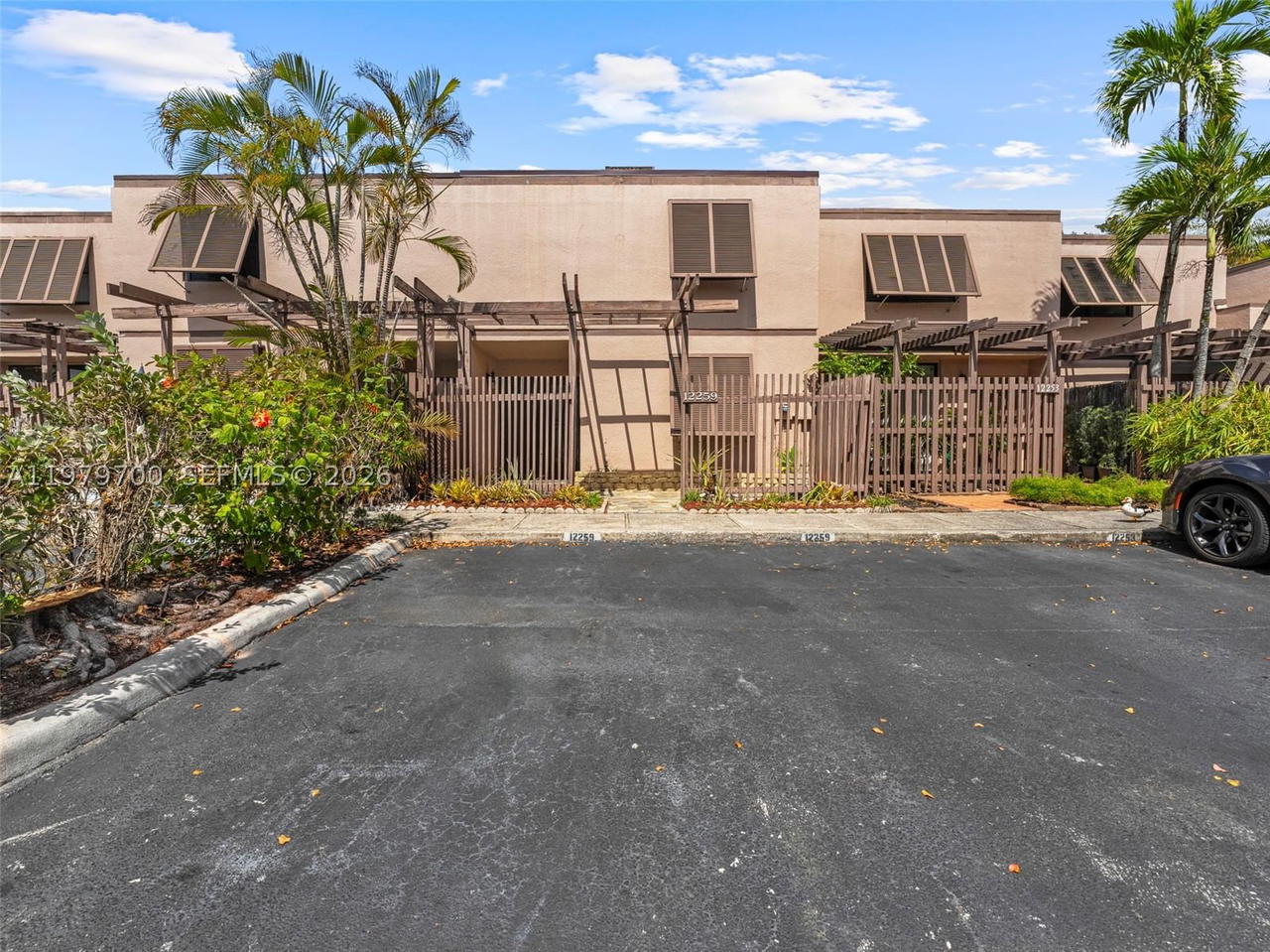 Real estate property located at 12259 11th St, Broward, Pembroke Lakes Section Se, Pembroke Pines, FL