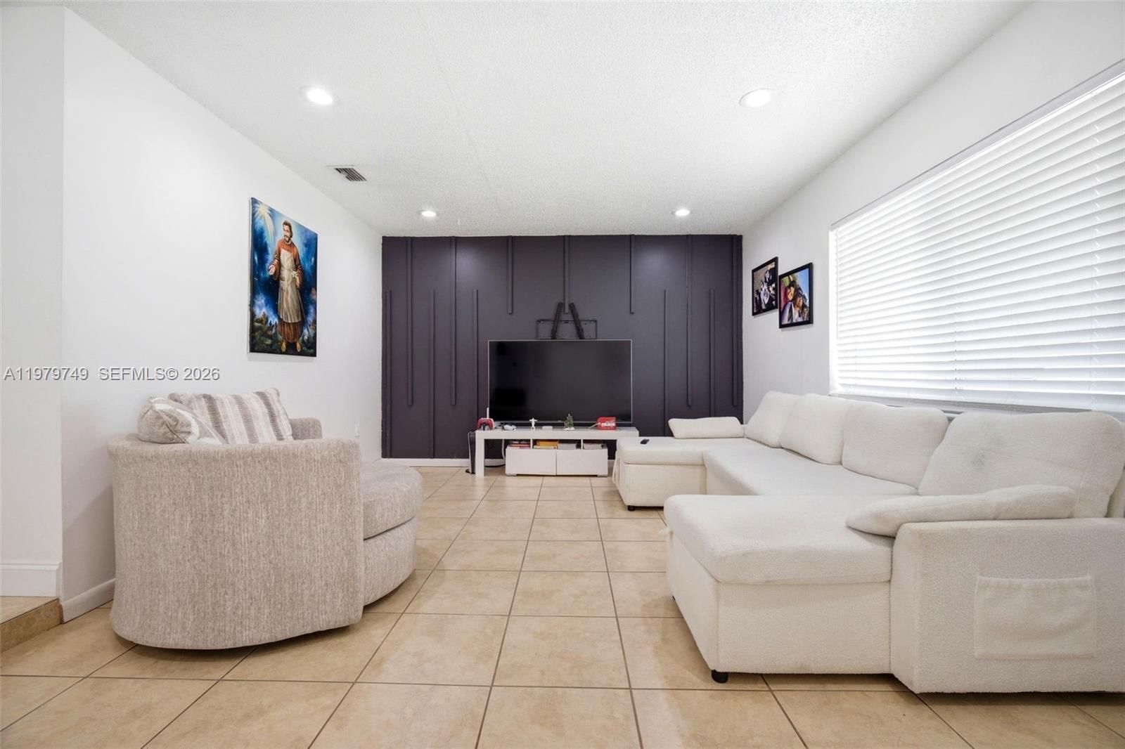 Real estate property located at 1185 92nd Ave, Broward, Westview Sec 3 Part 1 Ame, Pembroke Pines, FL