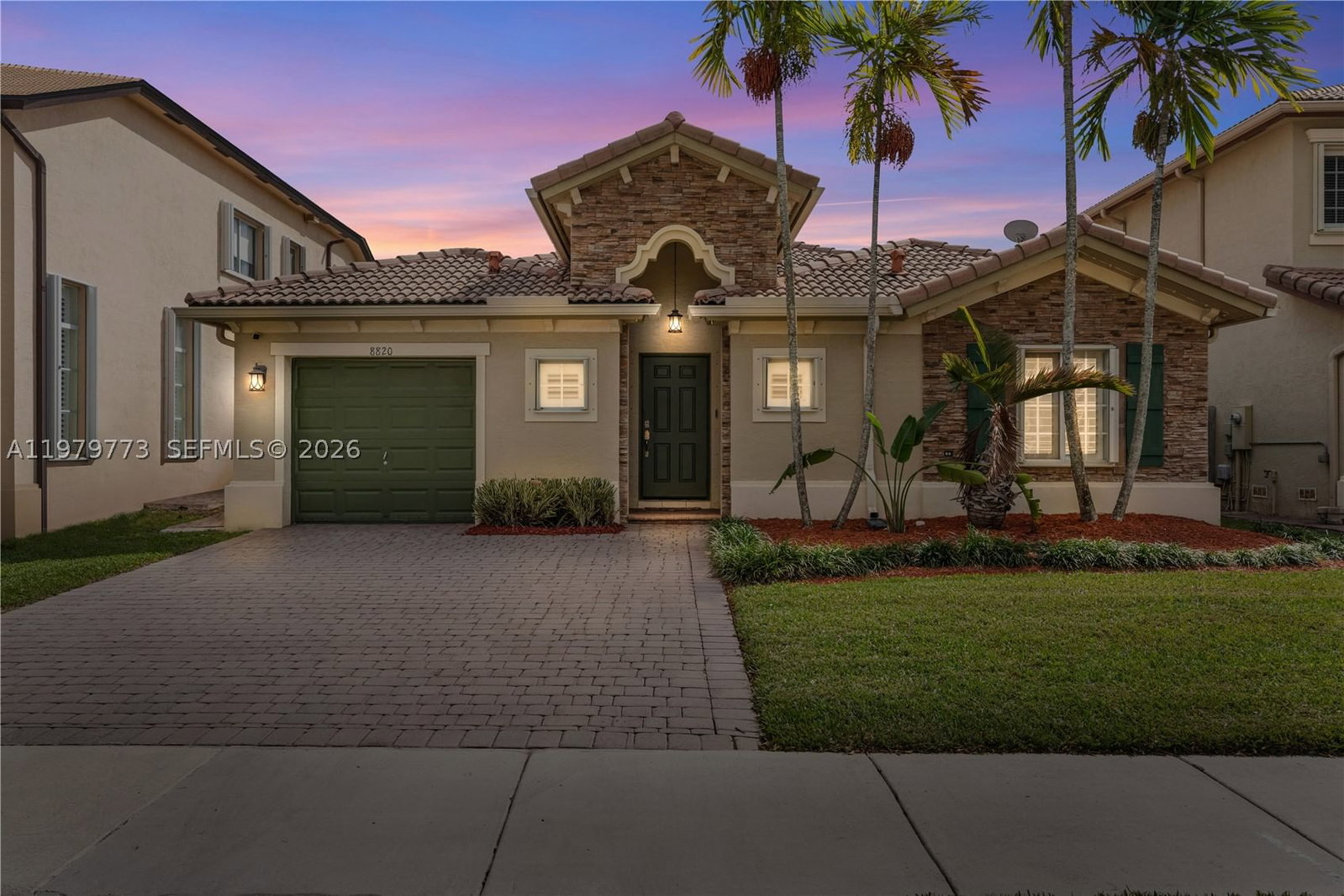 Real estate property located at 8820 223rd Ter, Miami-dade, Lakes By The Bay Kaye, Cutler Bay, FL