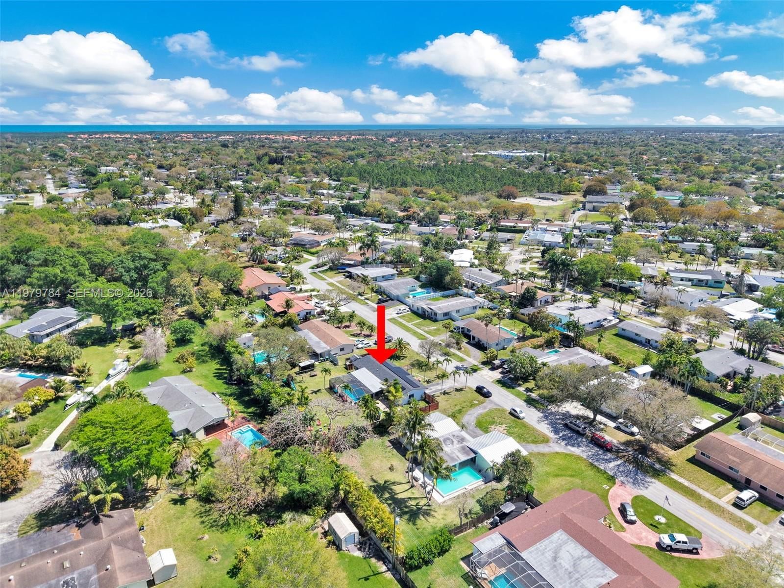 Real estate property located at 8935 186th Ter, Miami-dade, Whispering Pines Estates, Cutler Bay, FL