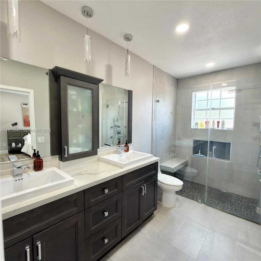 Real estate property located at 9023 148th Ter, Miami-dade, Florida Tropical Estates, Miami Lakes, FL