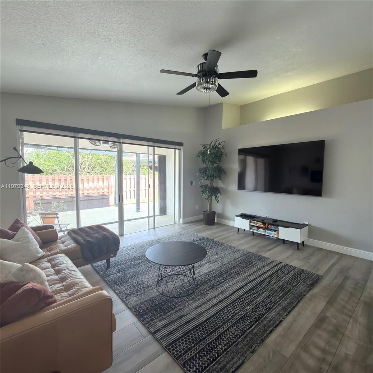 Real estate property located at 9023 148th Ter, Miami-dade, Florida Tropical Estates, Miami Lakes, FL