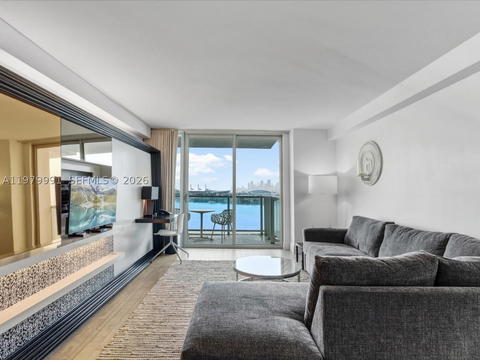 Real estate property located at 1100 West Ave #1414, Miami-dade, 1100 West Condo, Miami Beach, FL