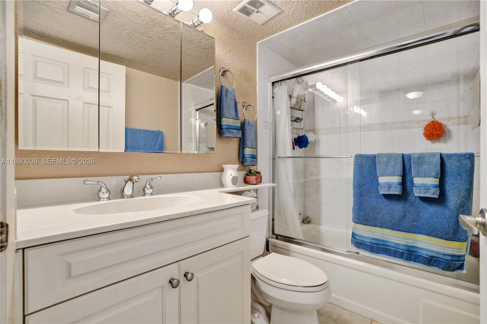 Real estate property located at 7400 18th St #204, Broward, 22 Of Palm Springs 3 Cond, Margate, FL