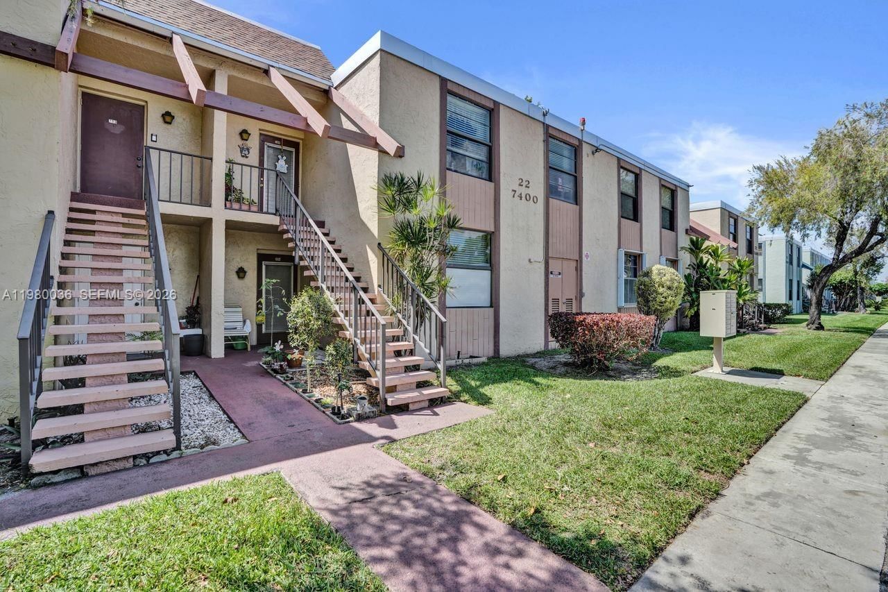 Real estate property located at 7400 18th St #204, Broward, 22 Of Palm Springs 3 Cond, Margate, FL
