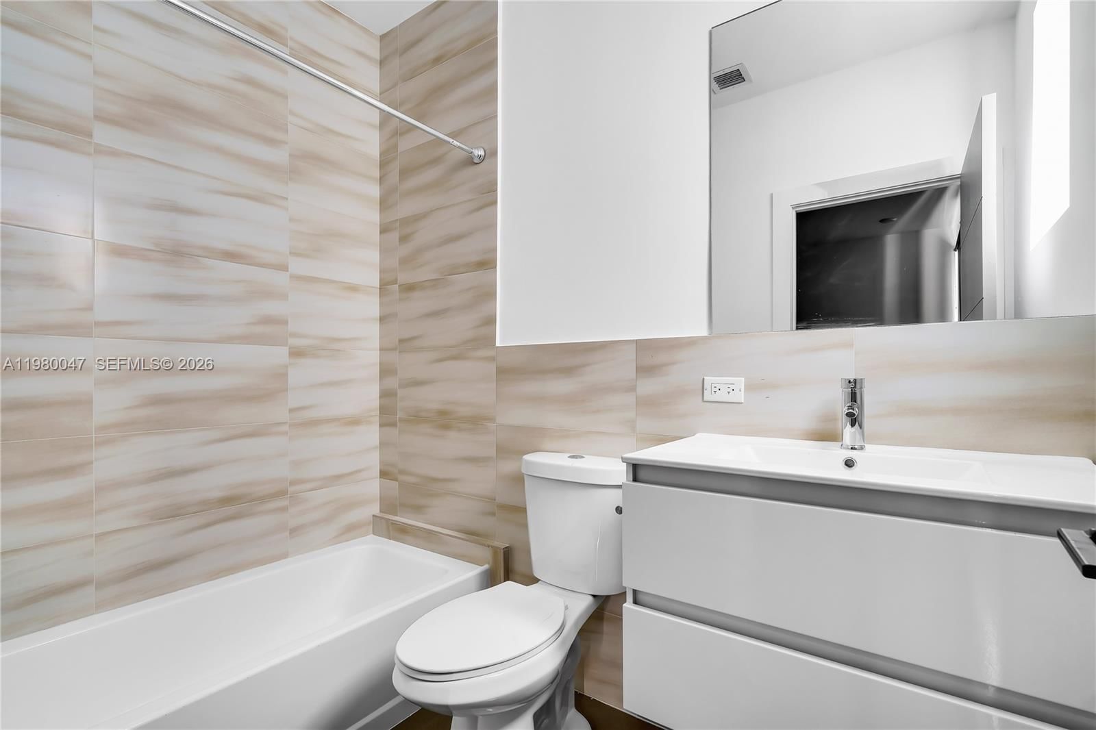 Real estate property located at 225 40 CT, Miami-dade, 12th Street Manors, Miami, FL