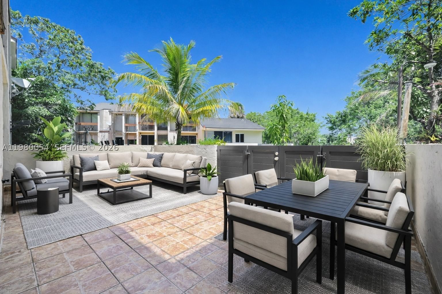Real estate property located at 9133 Fontainebleau Blvd #5, Miami-dade, Oakview Condo No 2, Miami, FL