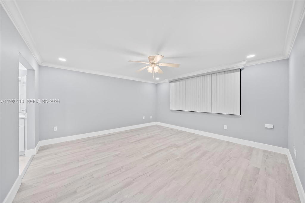 Real estate property located at 1001 Colony Point Cir #114, Broward, Colony Point 5 Condo, Pembroke Pines, FL