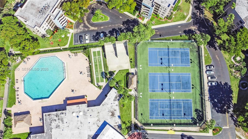 Real estate property located at 1001 Colony Point Cir #114, Broward, Colony Point 5 Condo, Pembroke Pines, FL